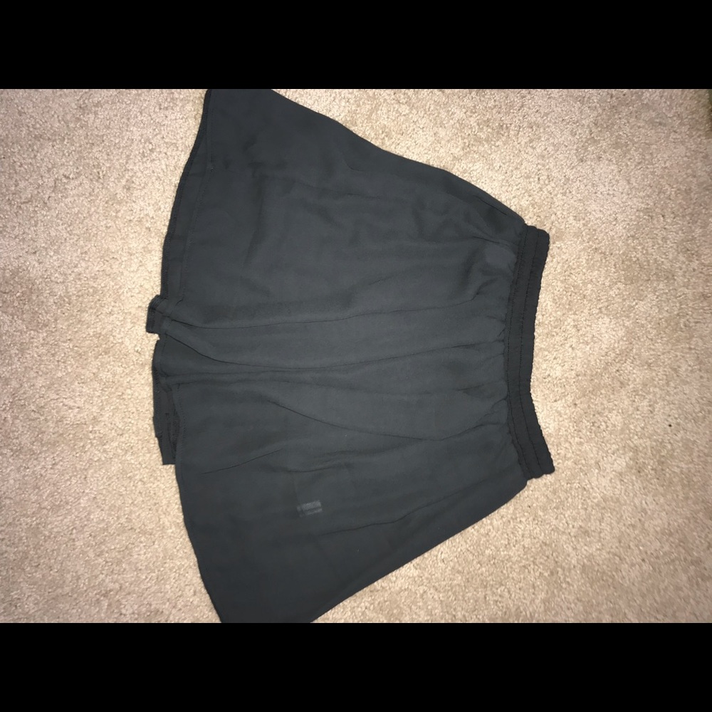 Black Pacsun skirt